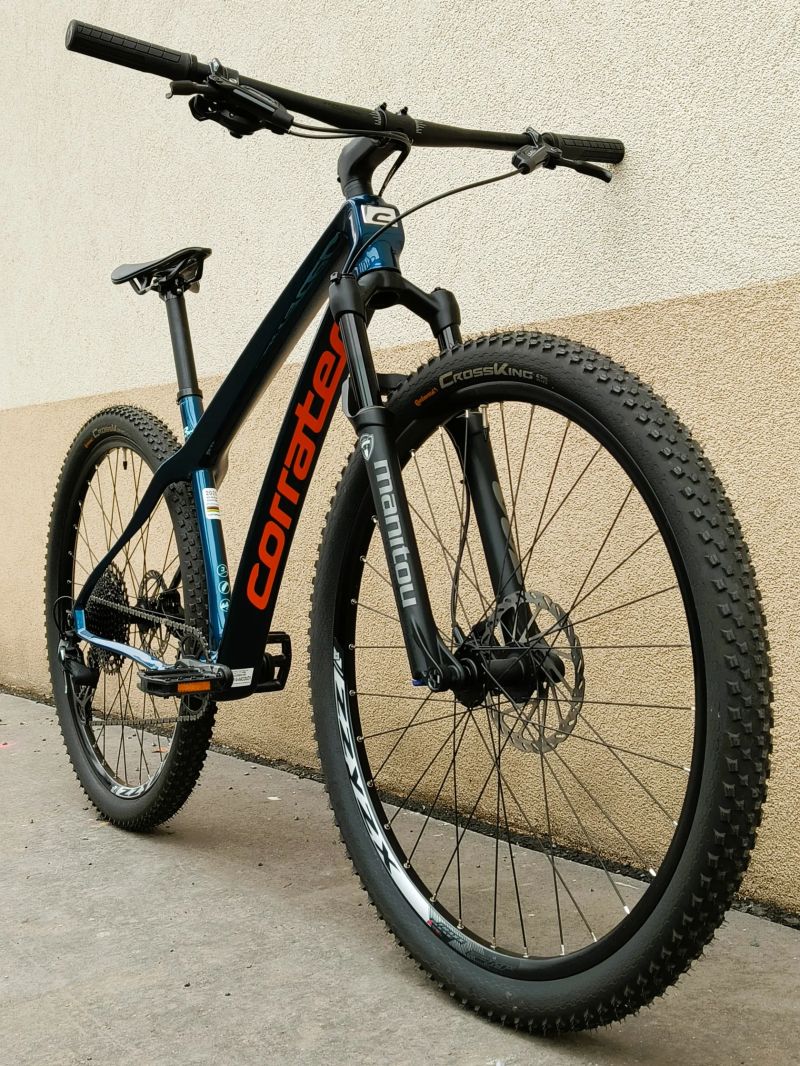 Corratec Revo BOW vel. S (44) carbon 29“ ZÁNOVNÍ, PC 42 000 Kč