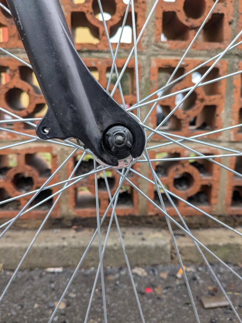 Alpina Eco C10 (by Kellys) Black 28" M + zadný nosič Sport Arsenal (Art. 216)