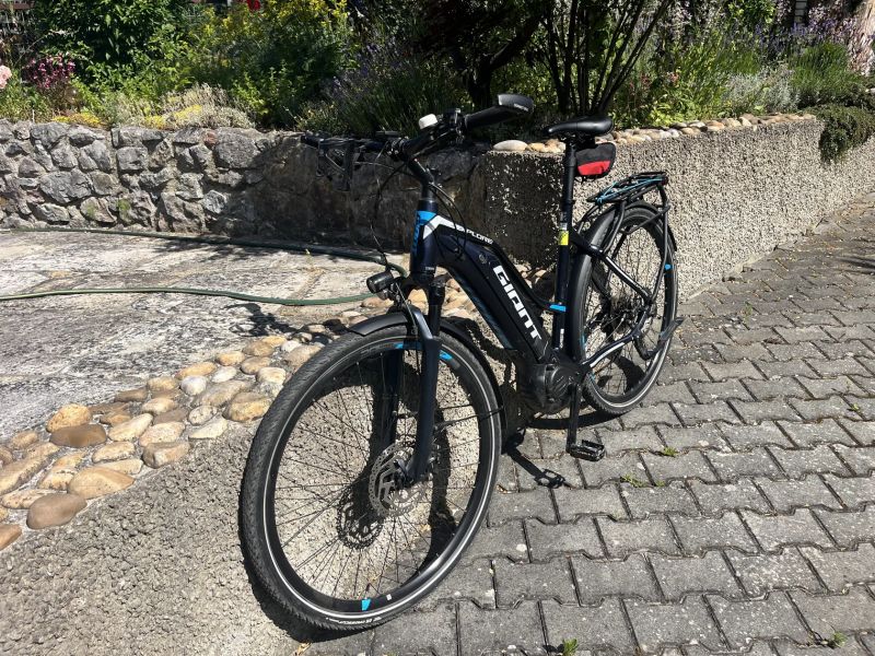 Giant Explore E+ 2 STA