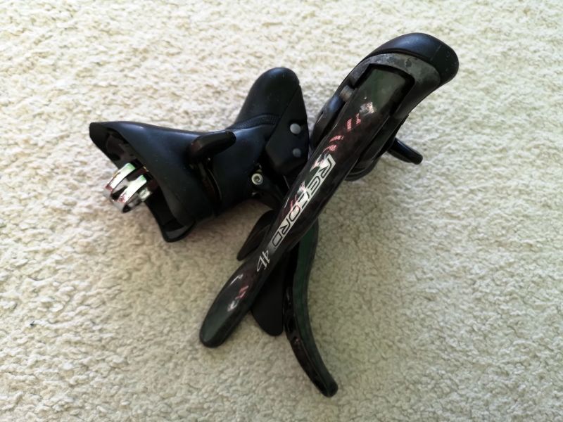 Řadící páky Campagnolo Record Ultra Shift 11s