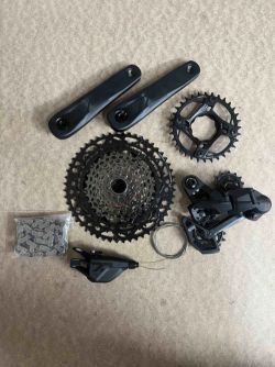 Sram sada 70 T-Type (kazeta, kliky, řazení, řetěz)