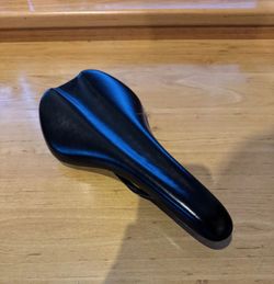 Bontrager Arvada, ocelové ližiny, šířka 138 mm