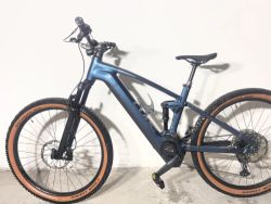 Cube Cube stereo hybrid 120 race