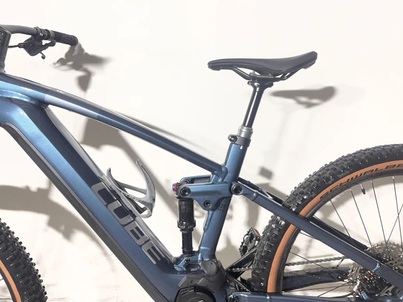 Cube Cube stereo hybrid 120 race