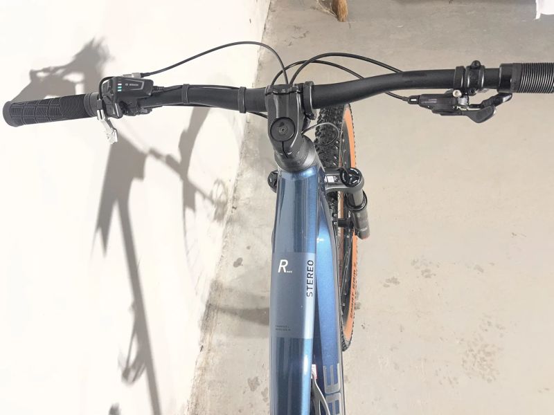 Cube Cube stereo hybrid 120 race