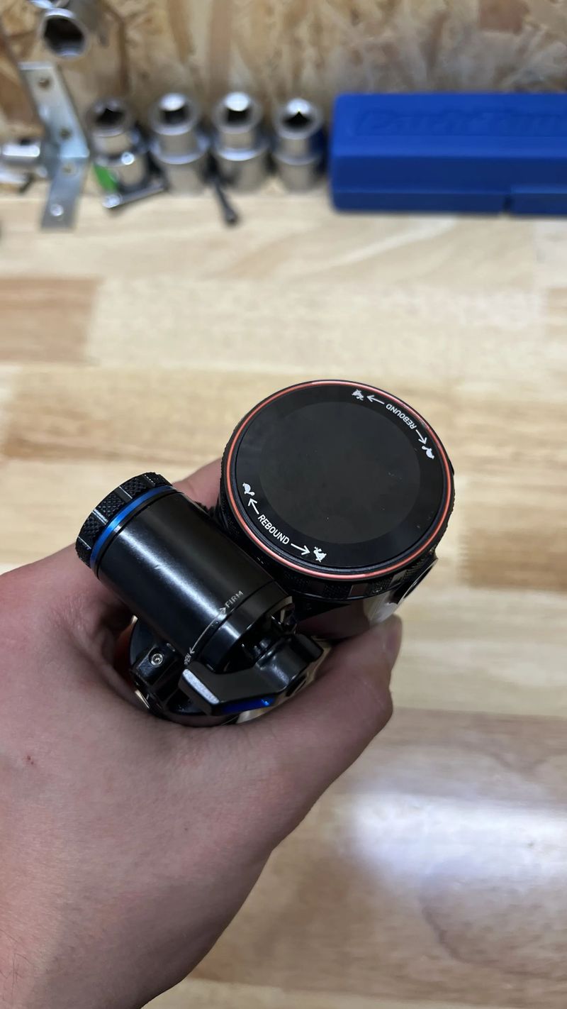 Rock Shox superdeluxe ultimate 185x55