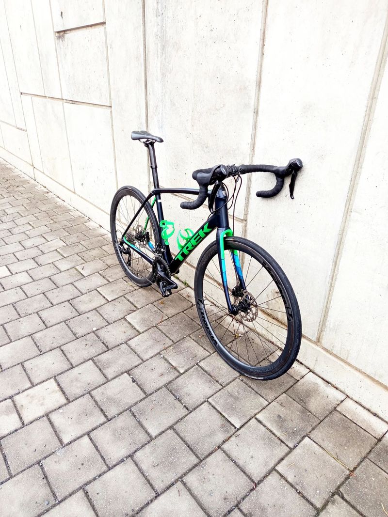 silniční karbonové kolo Trek Domane SL5