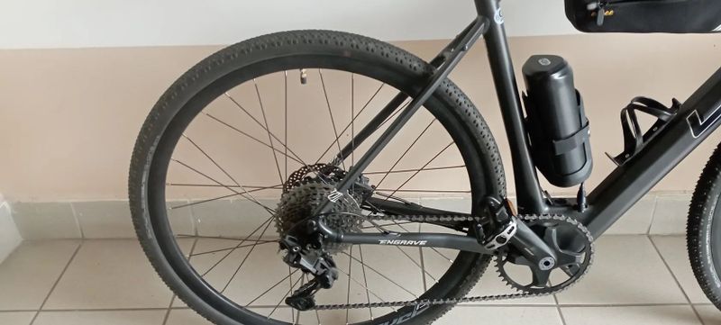 4EVER Engrave Flat rám hliník přední vidlice karbon předek pevná osa