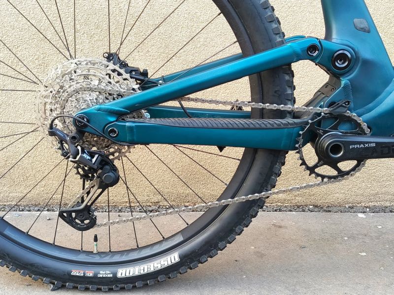 Scott Genius 930 vel. XL 2023 29“ zdvihy 160/150 mm ZÁNOVNÍ