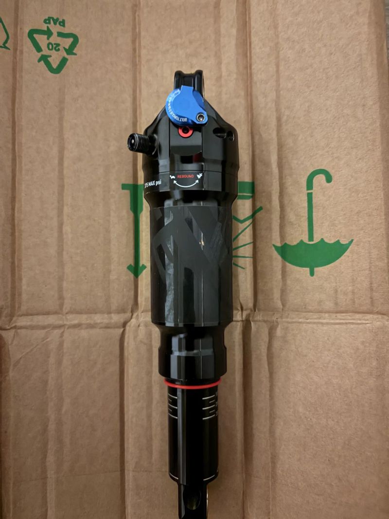 Prodám zadní tlumič rockshox sidluxe select+ 190x45mm