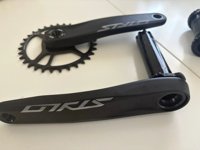 SRAM Stylo 148 DUB 32t + SRAM BSA