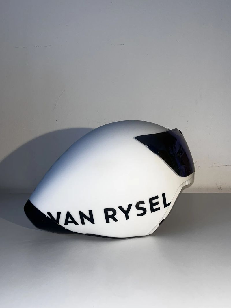 Časovkářská/Triatlon helma Van Rysel XCR