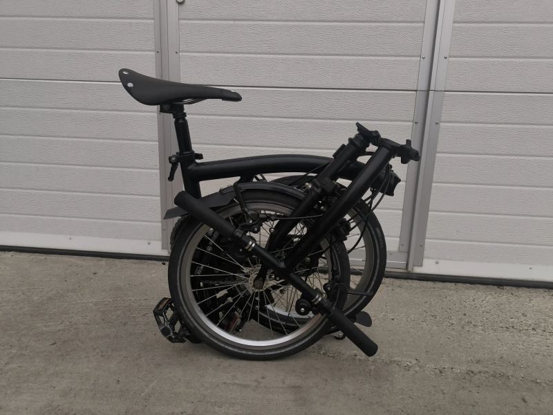 Skládací kolo Brompton C Line jednobarevné black edice, Black
