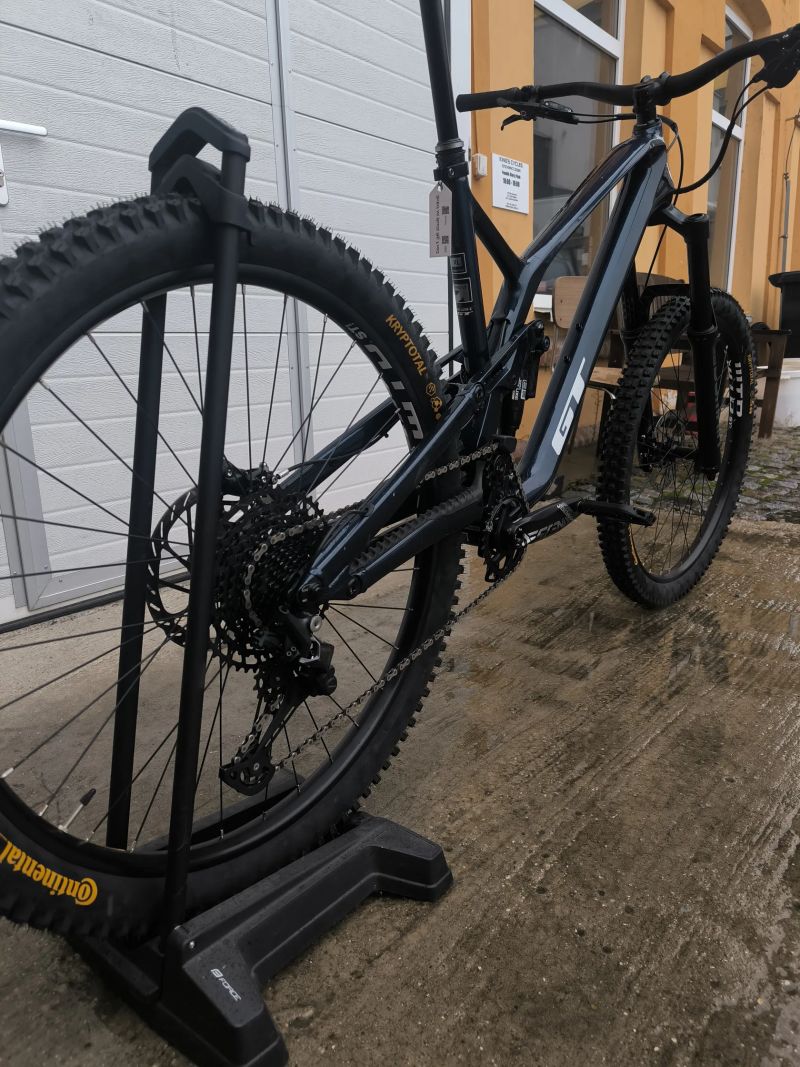 GT FORCE 29" CARBON PRO LE