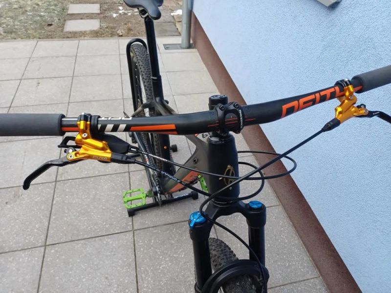 Ibis DV9, vel. L, DT Swiss 350