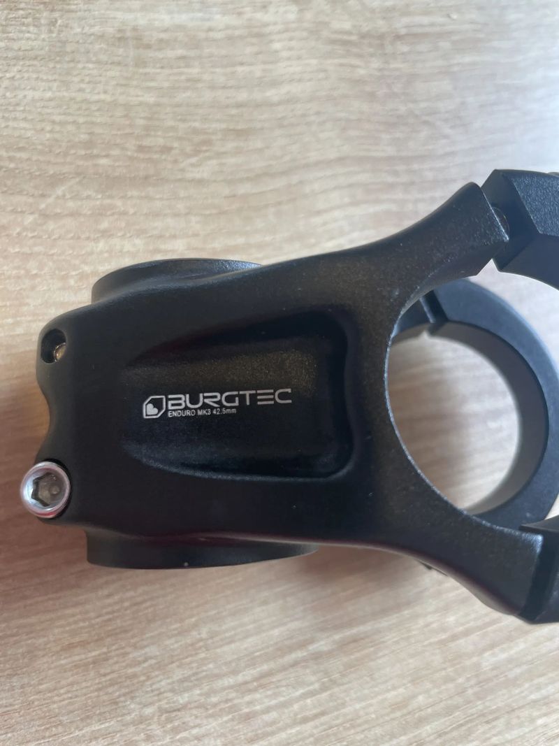 Představec Burgtec 35mm enduro Mk3 42,5mm