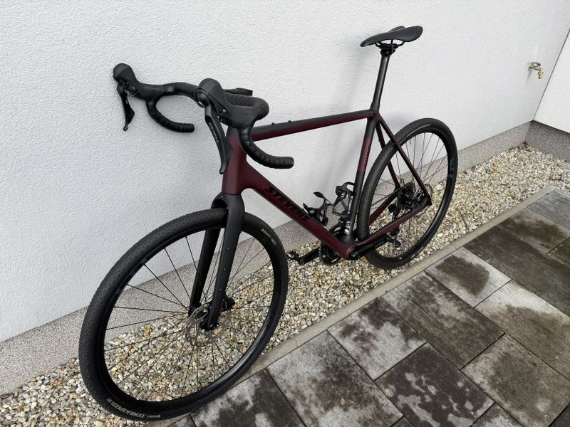 STEVENS CAMINO – karbonový gravel, GRX 2×11, stav nového, 1 285 km