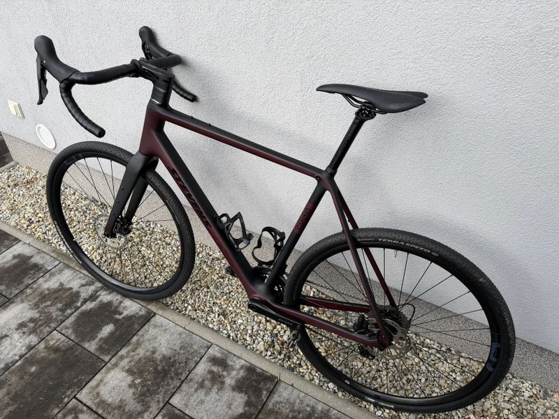 STEVENS CAMINO – karbonový gravel, GRX 2×11, stav nového, 1 285 km