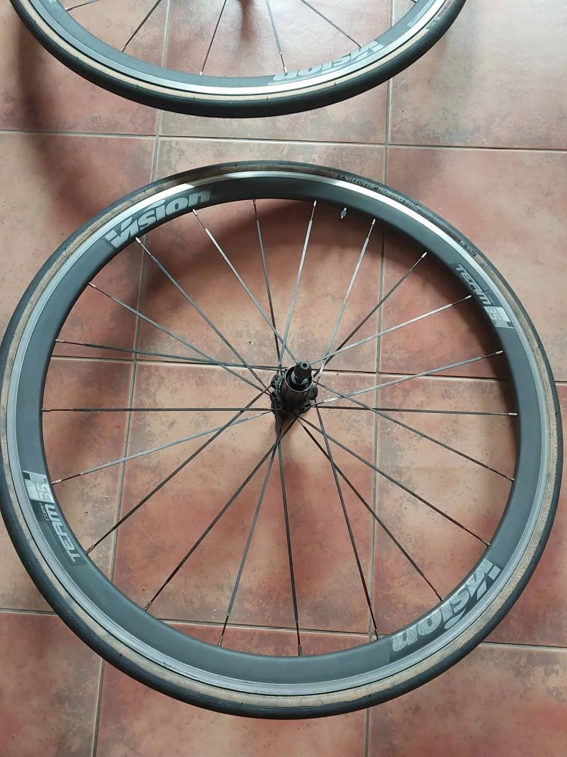 Prodám zapletené sety kol Vision