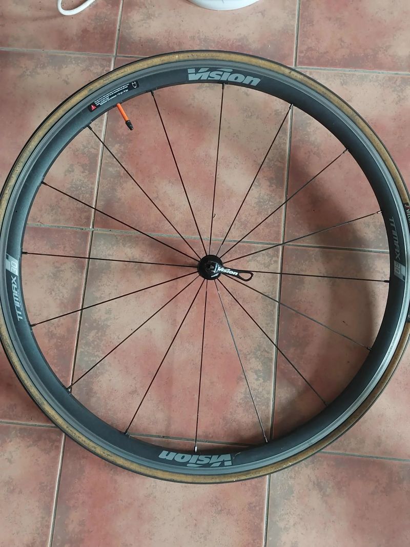 Prodám zapletené sety kol Vision