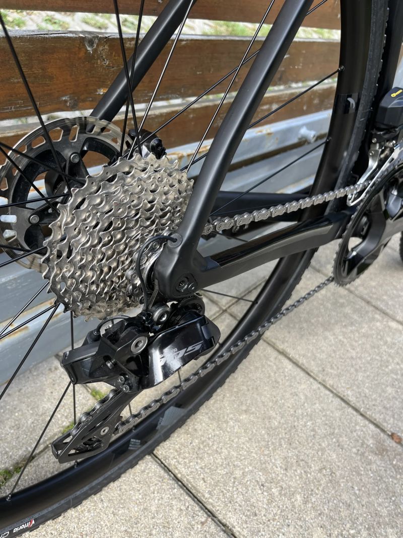 Predám Colnago V3, Shimano 105 Di2