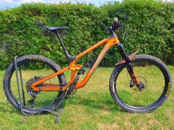 TREK Slash 9.7 2021 Factory Orange/Carbon Smoke