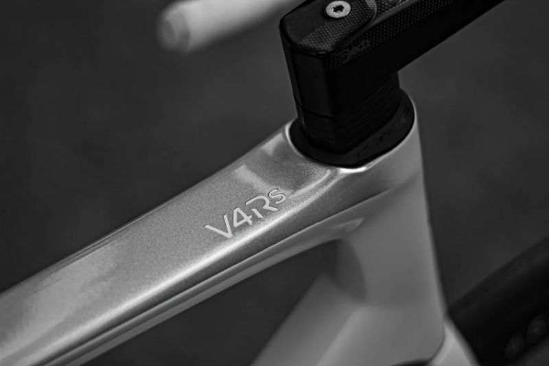 Colnago V4Rs, Shimano Ultegra Di2, XL, bez kol