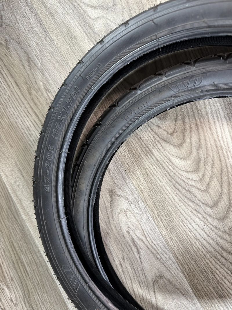 Dětský plášť 16 x 1,75, 2ks, zánovní.