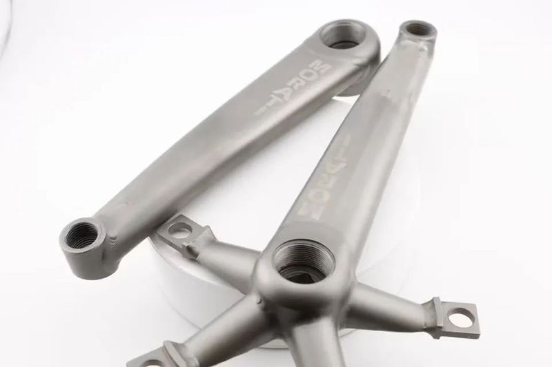 Sháním levou KLIKU MORATI délky 172.5mm (ta bez převodníku)