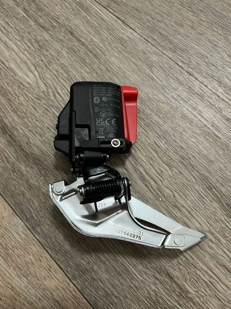 Přesmykač Sram Rival D2