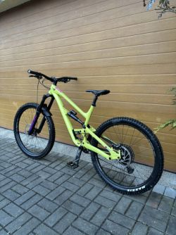 YT Industries capra