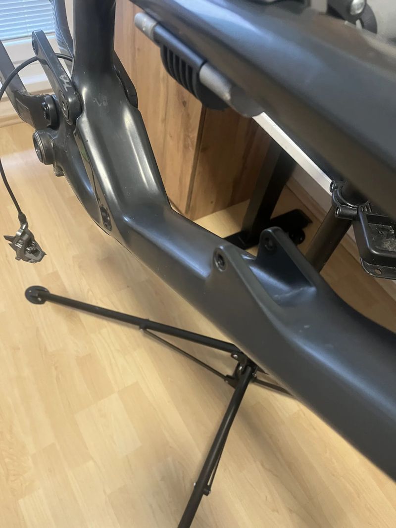 Prodám rám bez zadního vahadla 