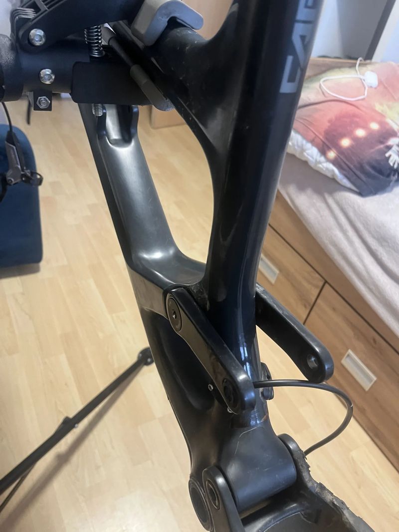 Prodám rám bez zadního vahadla 