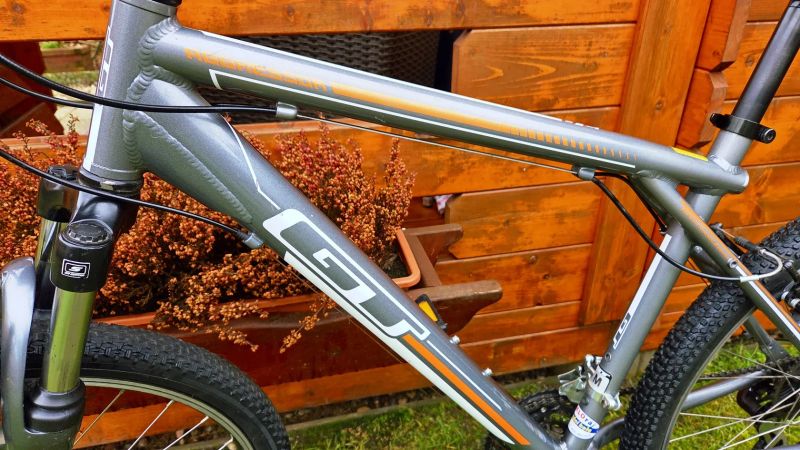 Dětské horské kolo 26" GT Aggressor 2.0 velikost M 160-176cm. 