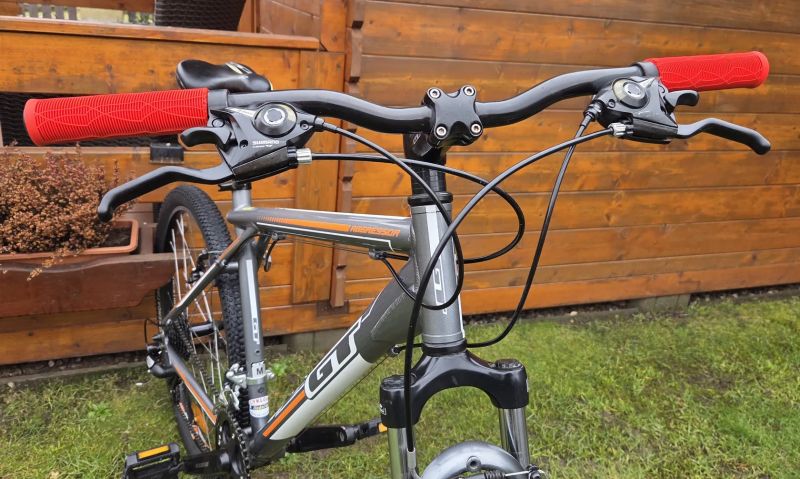 Dětské horské kolo 26" GT Aggressor 2.0 velikost M 160-176cm. 