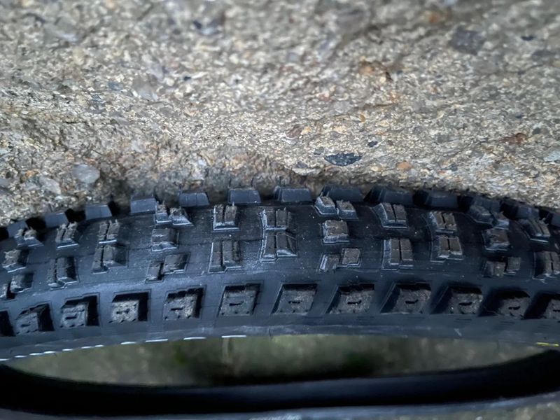 Specialized Eliminator Grid Gravity T7/T9 27,5x2,3 