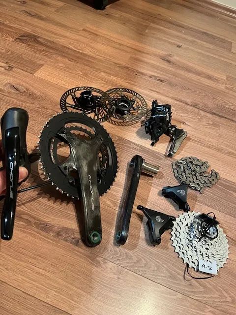 Prodám sadu Campagnolo Chorus 12x2 