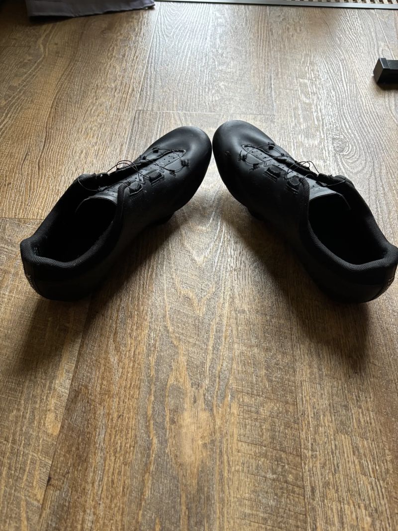 Fizik VENTO černé- vel.44