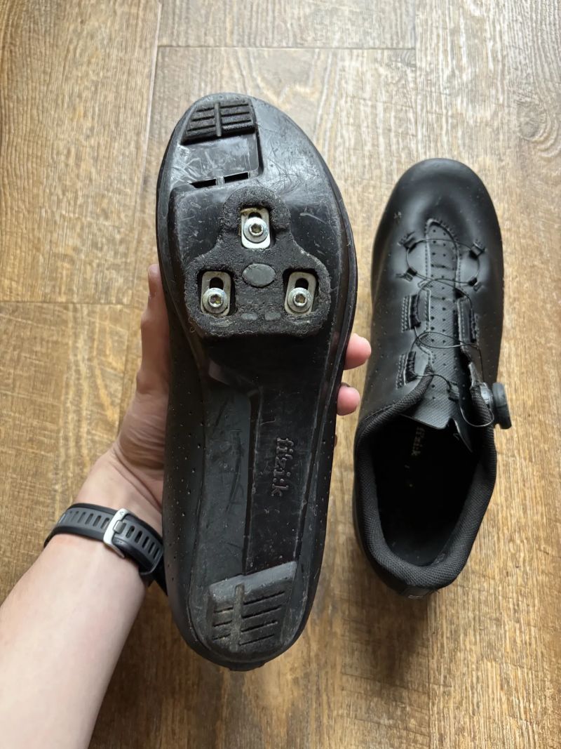 Fizik VENTO černé- vel.44