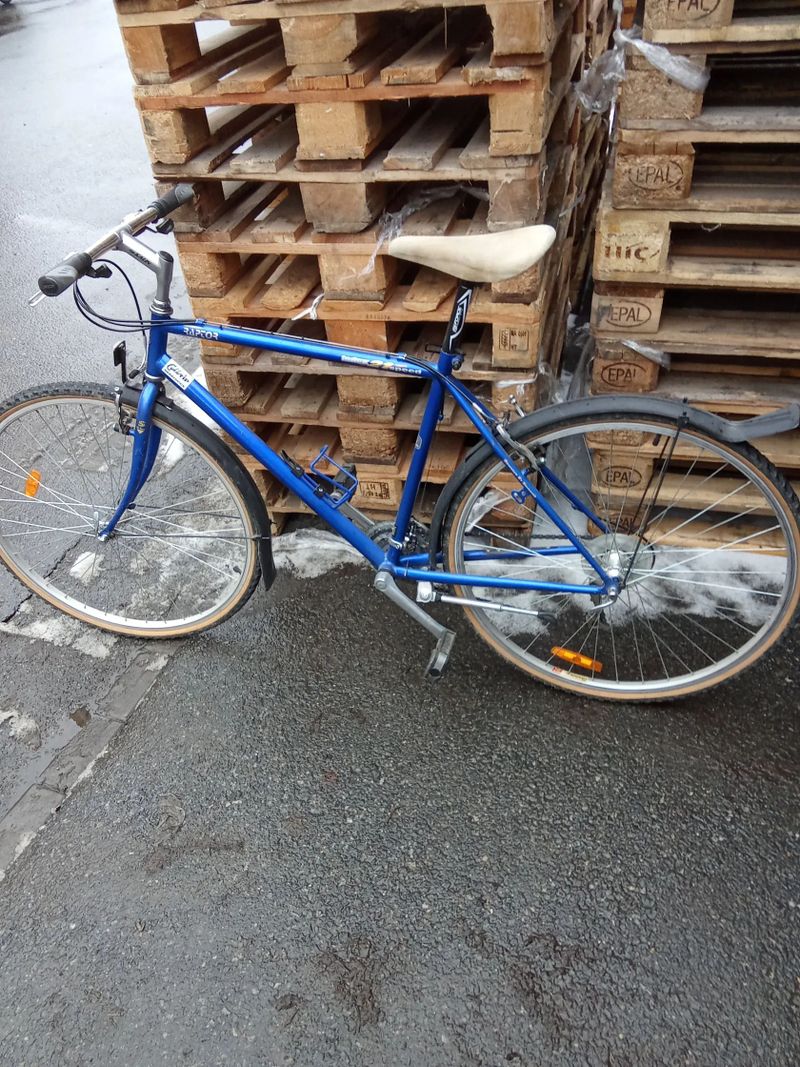 Zachovalé pánské kolo vhodne do města