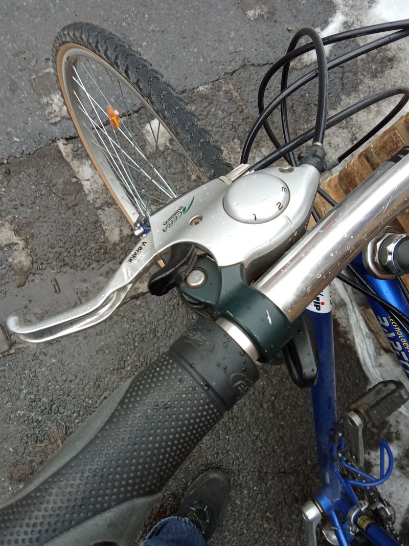 Zachovalé pánské kolo vhodne do města