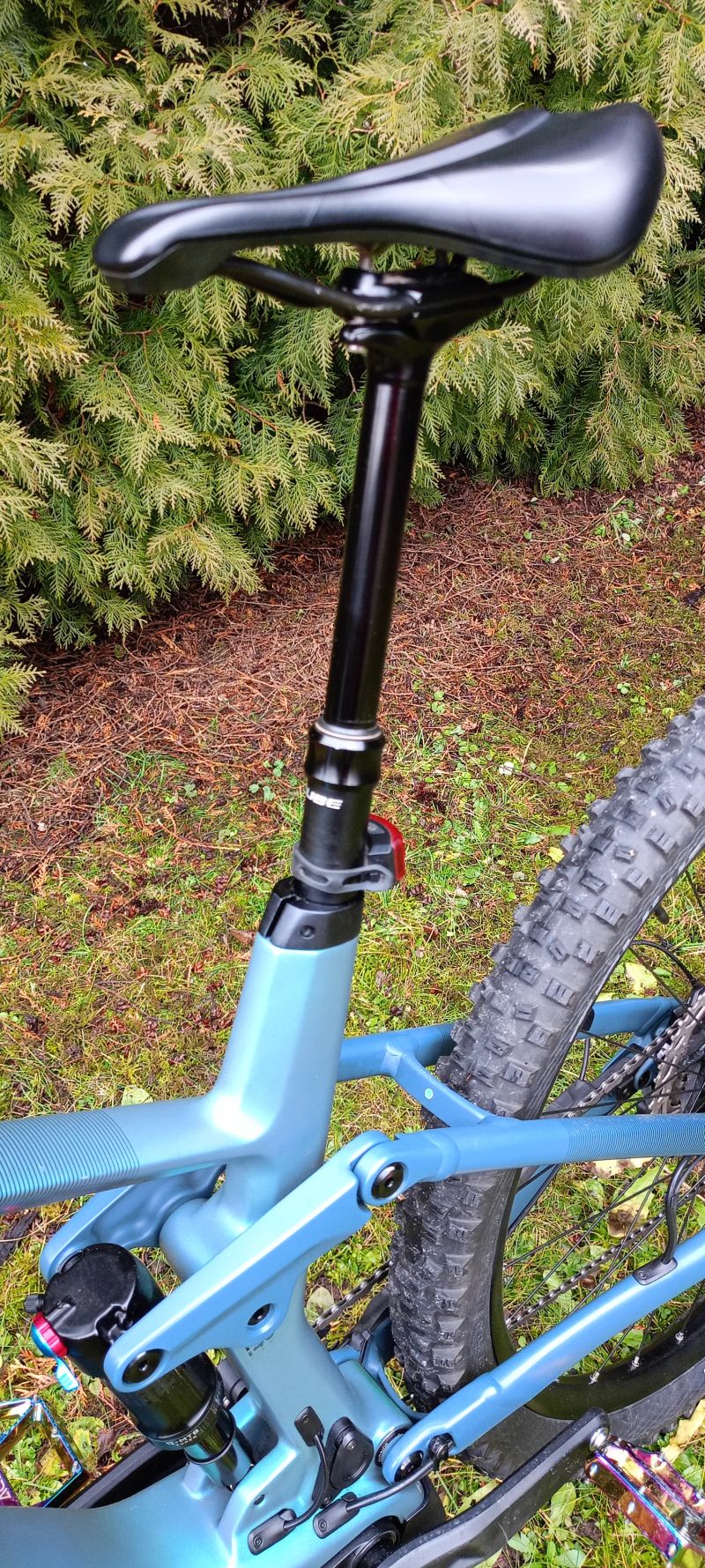 29" Cube Stereo Hybrid 140 HPC ABS 750 - karbon 