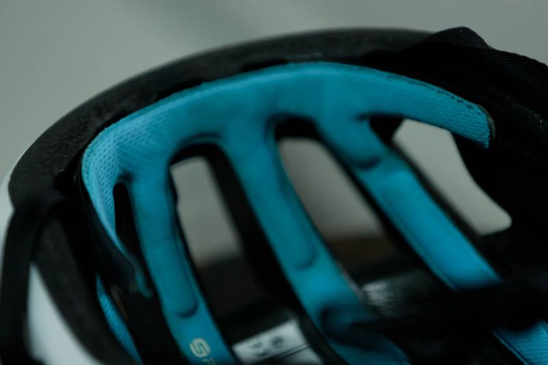 POC Omne Air (velikost M) 