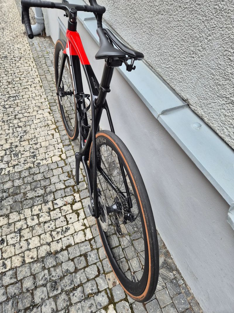 Trek Emonda SL 6 Disc Pro