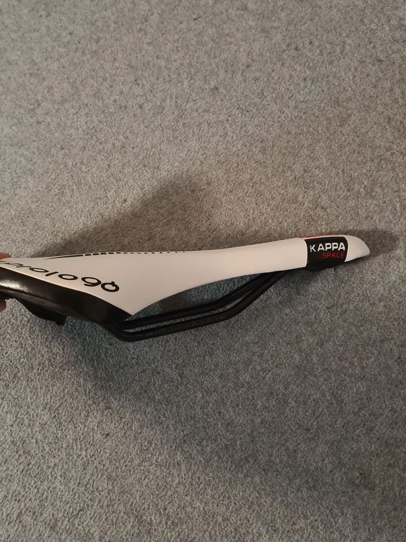 Cyklistické sedlo - Prologo 