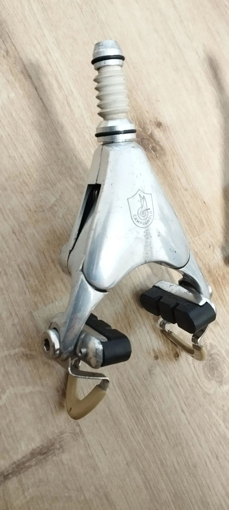 Prodám brzdové čelisti Campagnolo Delta