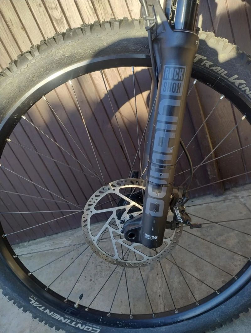 Celoodpružené elektrokolo Raymon TrailRay 160E 9.0 SE