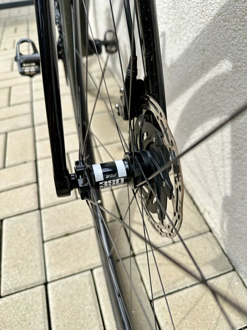 Cestný bicykel Yoeleo R11 STD