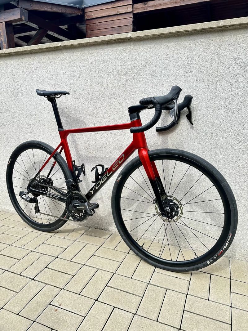 Cestný bicykel Yoeleo R11 STD