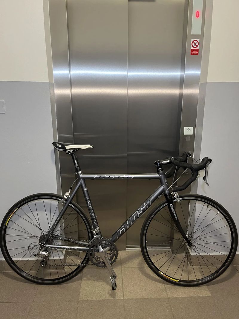 Handmade Ghost Race 6000, komplet Ultegra 6600 -super stav